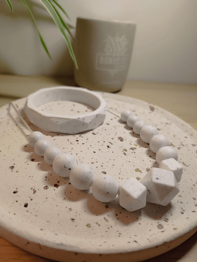 Poussière d'étoiles - Collier d'allaitement, de portage et de dentition en silicone 