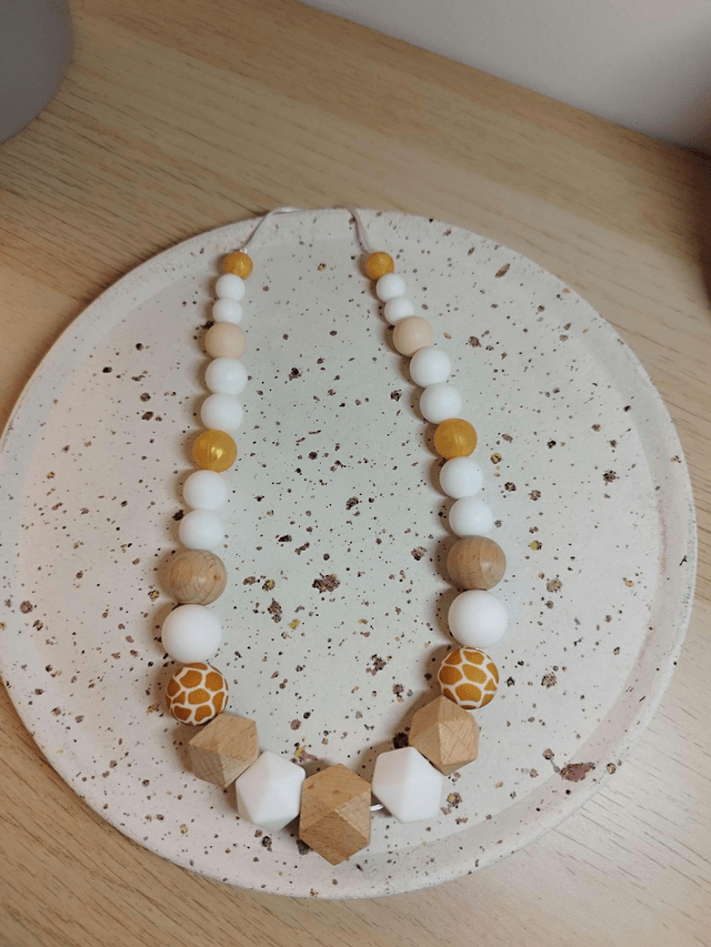 Safari Chic - Collier d'Allaitement, de Portage et de Dentition en Silicone Alimentaire et Bois