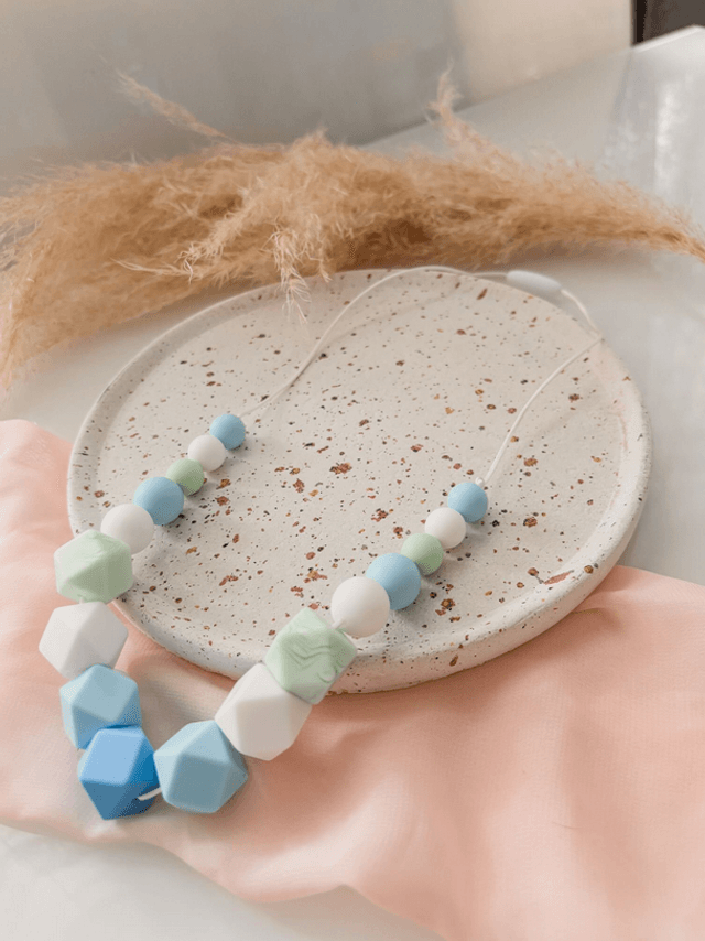Azur - Collier d'allaitement, de portage et de dention waterproof 