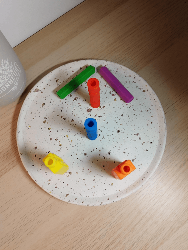 Embout à mâcher en silicone pour stylos et crayons – 6 modèles texturés | Accessoire sensoriel TDAH, TSA, anxiété, stress